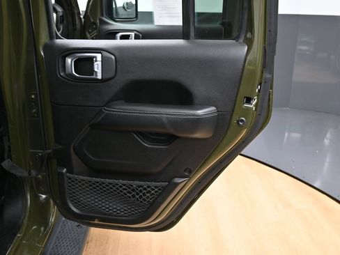 Used 2022 Jeep Wrangler Unlimited Sahara AWD/4WD image 37