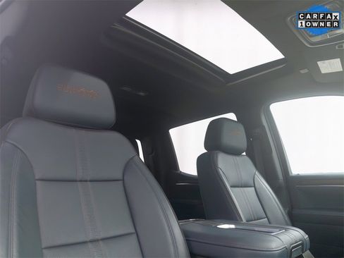 Used 2022 Chevrolet Silverado 1500 High Country w/ High Country Premium Package image 15