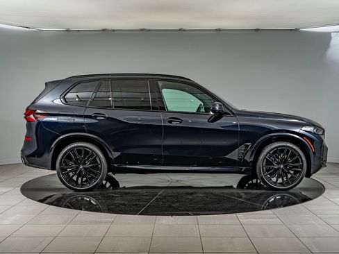 New 2026 BMW X5 xDrive40i w/ M Sport Package AWD/4WD image 4