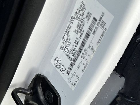 Used 2016 Ford F150 Lariat w/ Equipment Group 502A Luxury image 27