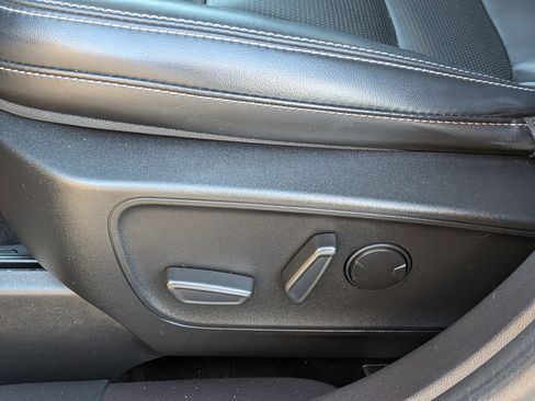 Used 2023 Ford Escape Platinum image 14