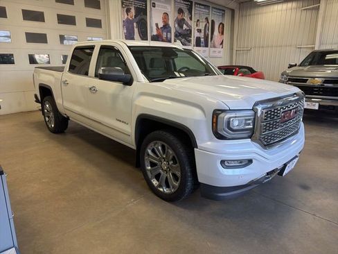 Used 2016 GMC Sierra 1500 Denali w/ Denali Ultimate Package AWD/4WD image 4