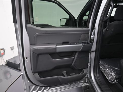 New 2026 Ford F150 XLT w/ Equipment Group 302A MID AWD/4WD image 19