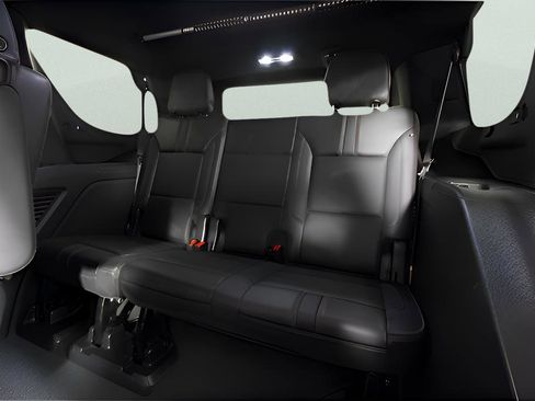 Used 2022 Chevrolet Tahoe RST w/ Sport Performance Package AWD/4WD image 15