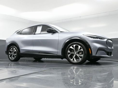 Used 2022 Ford Mustang Mach-E Premium image 46