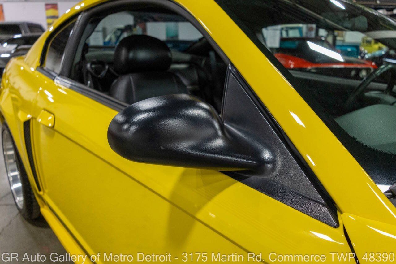 Used 2004 Ford Mustang Mach 1 RWD image 32