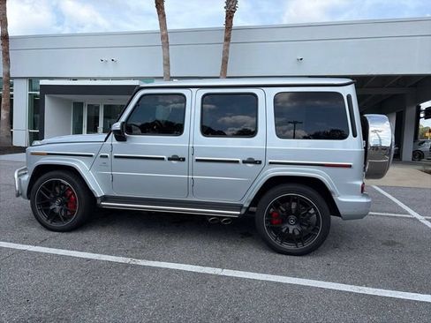 Used 2023 Mercedes-Benz G 63 AMG 4MATIC w/ Seat Comfort Package image 11