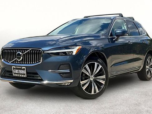 Certified 2023 Volvo XC60 B5 Plus w/ Climate Package AWD/4WD image 16