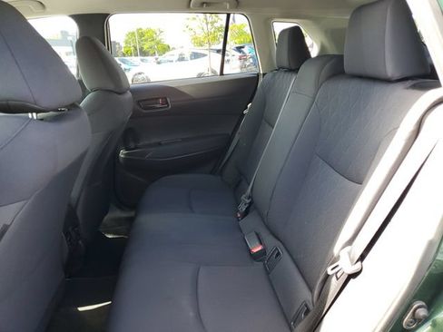 Used 2023 Toyota Corolla Cross LE AWD/4WD image 10