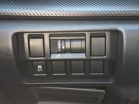 Used 2018 Subaru Crosstrek 2.0i Premium image 23