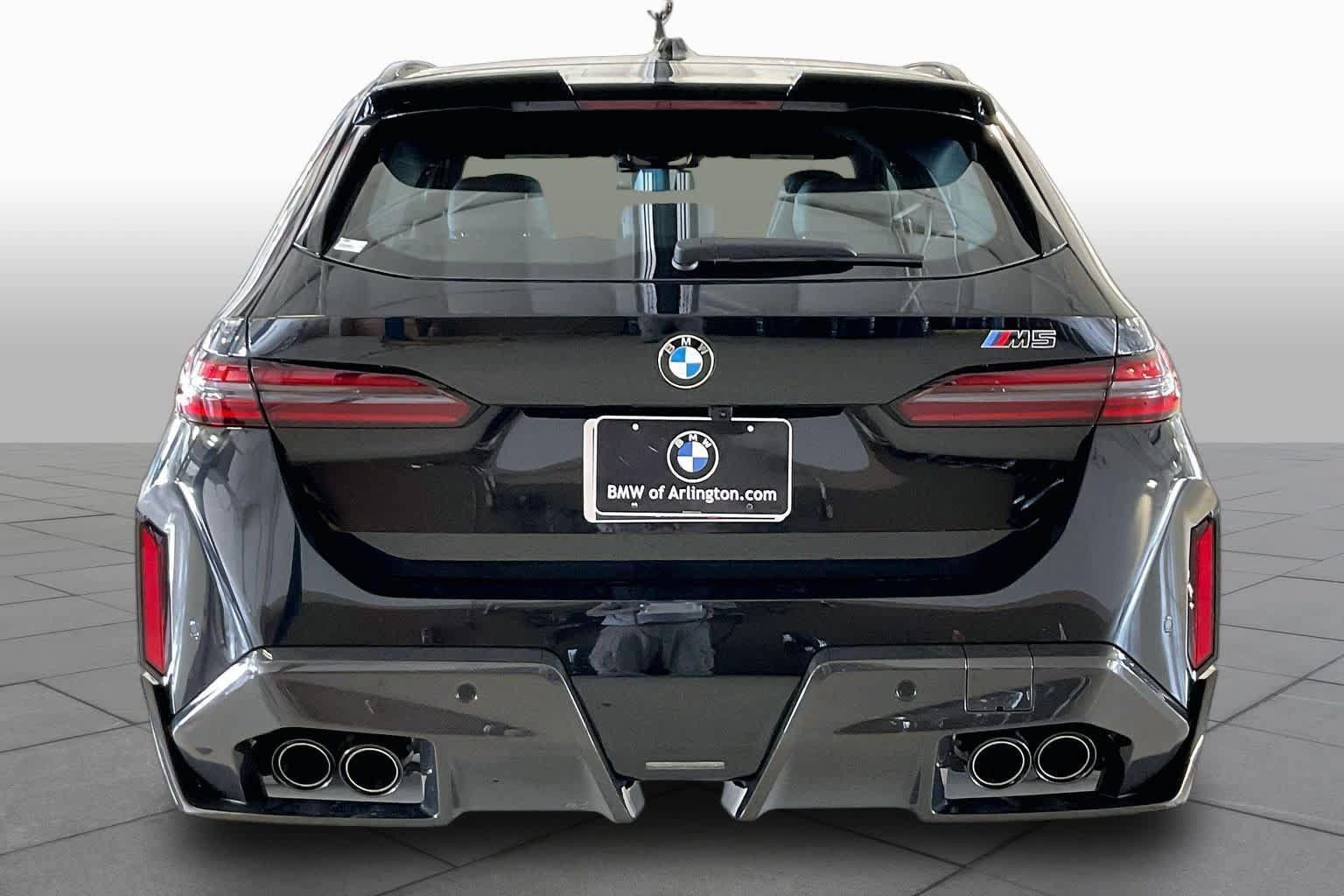 New 2027 BMW M5 Touring AWD/4WD image 4