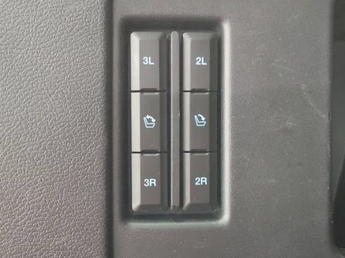Used 2022 Ford Expedition Limited AWD/4WD image 9