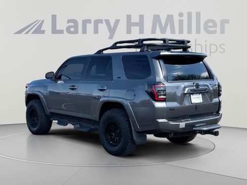 Used 2015 Toyota 4Runner SR5 Premium AWD/4WD image 4
