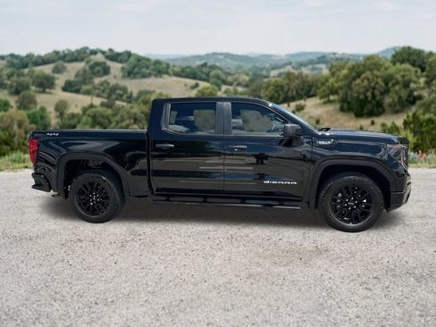 Used 2024 GMC Sierra 1500 Pro w/ Graphite Edition AWD/4WD image 13