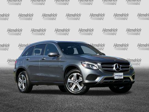 Used 2019 Mercedes-Benz GLC 350e 4MATIC image 2