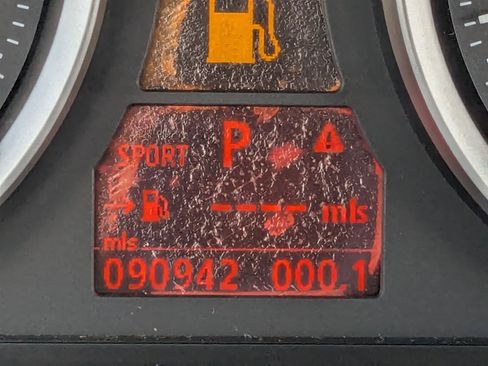 Used 2005 BMW 645Ci Convertible image 30