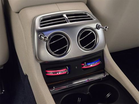 Certified 2016 Rolls-Royce Wraith image 15