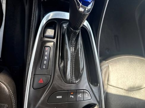 Used 2018 Chevrolet Volt Premier w/ Driver Confidence Package FWD image 18