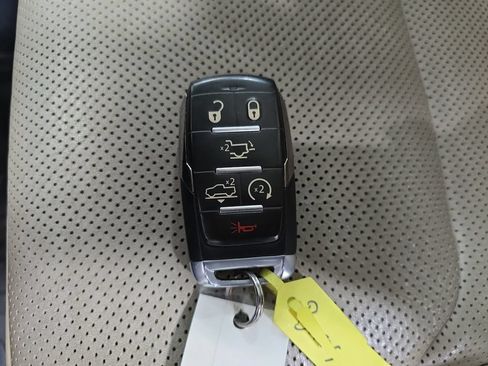 Used 2021 RAM 1500 Limited AWD/4WD image 38