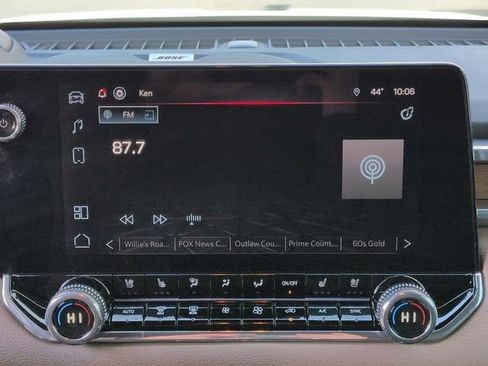 Certified 2025 GMC Canyon Denali image 11