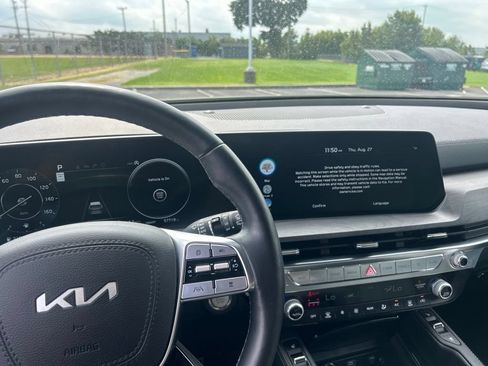 Used 2024 Kia Telluride SX Prestige X-Pro AWD/4WD image 11