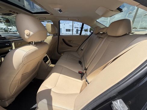 Used 2015 BMW 320i Sedan RWD image 11