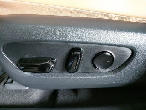 Used 2023 Lexus RX 350 Premium image 31