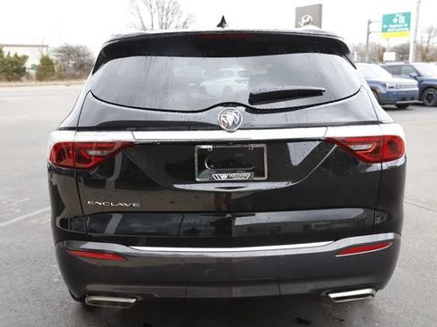 Used 2022 Buick Enclave Essence FWD image 4