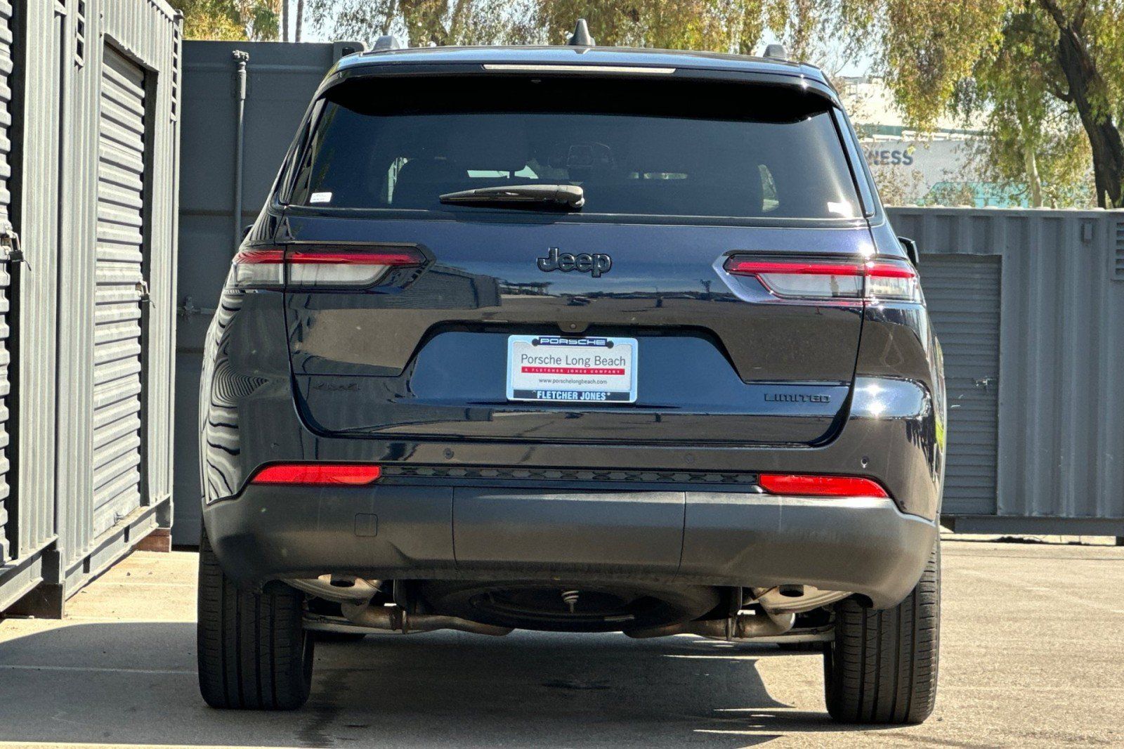 Used 2024 Jeep Grand Cherokee L Limited w/ Black Appearance Package AWD/4WD image 7