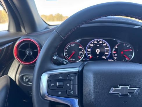Used 2025 Chevrolet Blazer RS image 12