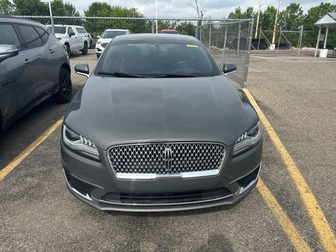 Used 2017 Lincoln MKZ Select AWD/4WD image 27