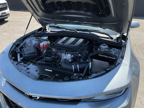 Used 2021 Chevrolet Camaro ZL1 RWD image 23