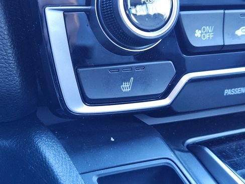 Used 2020 Honda CR-V Touring image 28