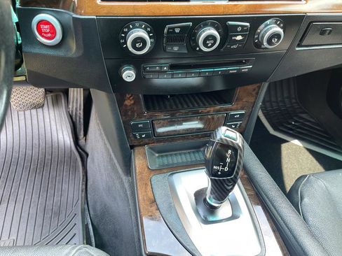 Used 2008 BMW 528xi Sedan AWD/4WD image 38