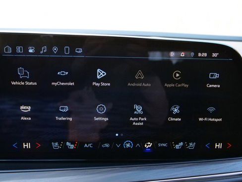 Used 2025 Chevrolet Suburban Premier image 15