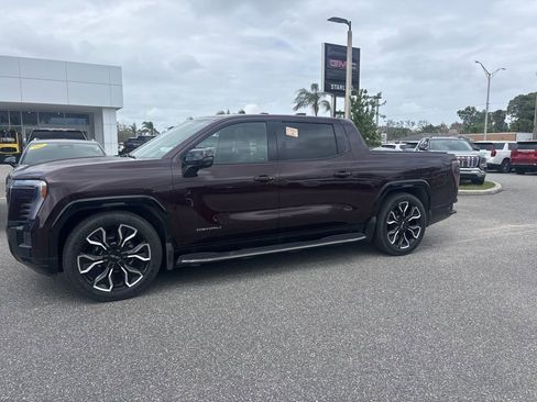 Used 2025 GMC Sierra EV Denali image 5