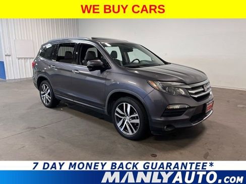 Used 2017 Honda Pilot Touring image 1