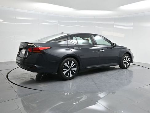 Used 2022 Nissan Altima 2.5 SV image 44