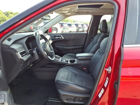 Used 2022 Mitsubishi Outlander SE FWD image 4