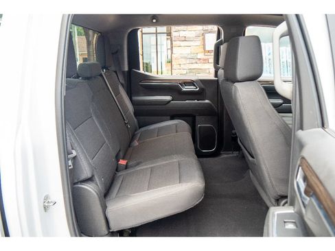Used 2024 Chevrolet Silverado 1500 LT AWD/4WD image 19