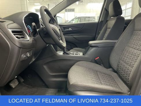 Used 2024 Chevrolet Equinox LT image 18