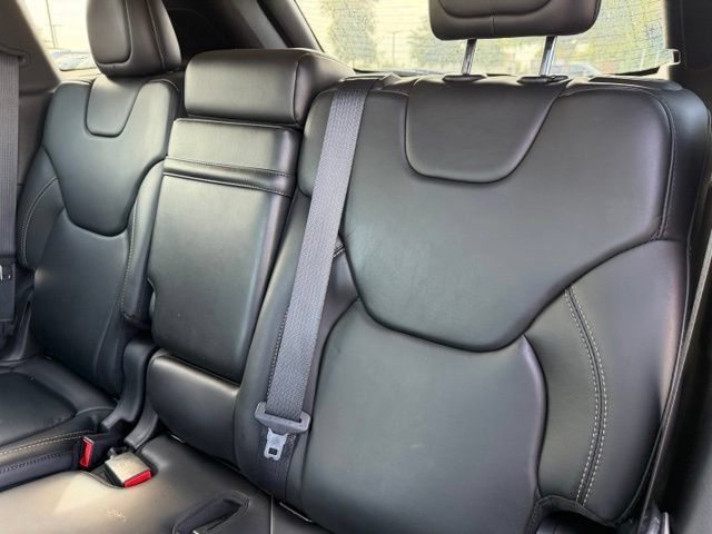 Used 2017 Jeep Cherokee Latitude w/ True North Edition AWD/4WD image 22