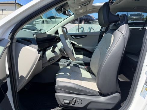 Used 2023 Kia Niro Wave w/ Wave Preserve Package image 10