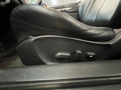 Used 2010 INFINITI G37 Sport w/ Premium Pkg image 18