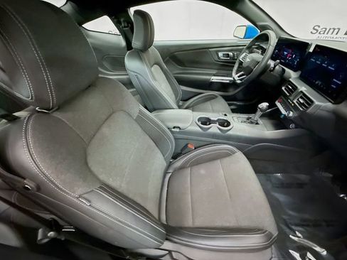 Used 2024 Ford Mustang Coupe image 26