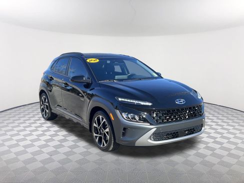Used 2022 Hyundai Kona Limited w/ Cargo Package image 4