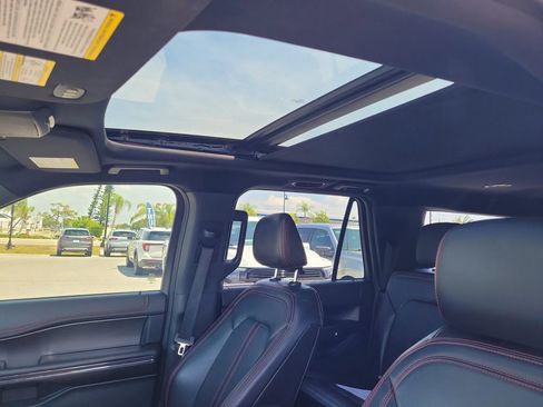 Used 2021 Ford Expedition Max Limited RWD image 21