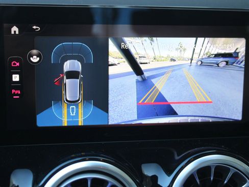 New 2026 Mercedes-Benz GLA 250 GLA 250 image 23