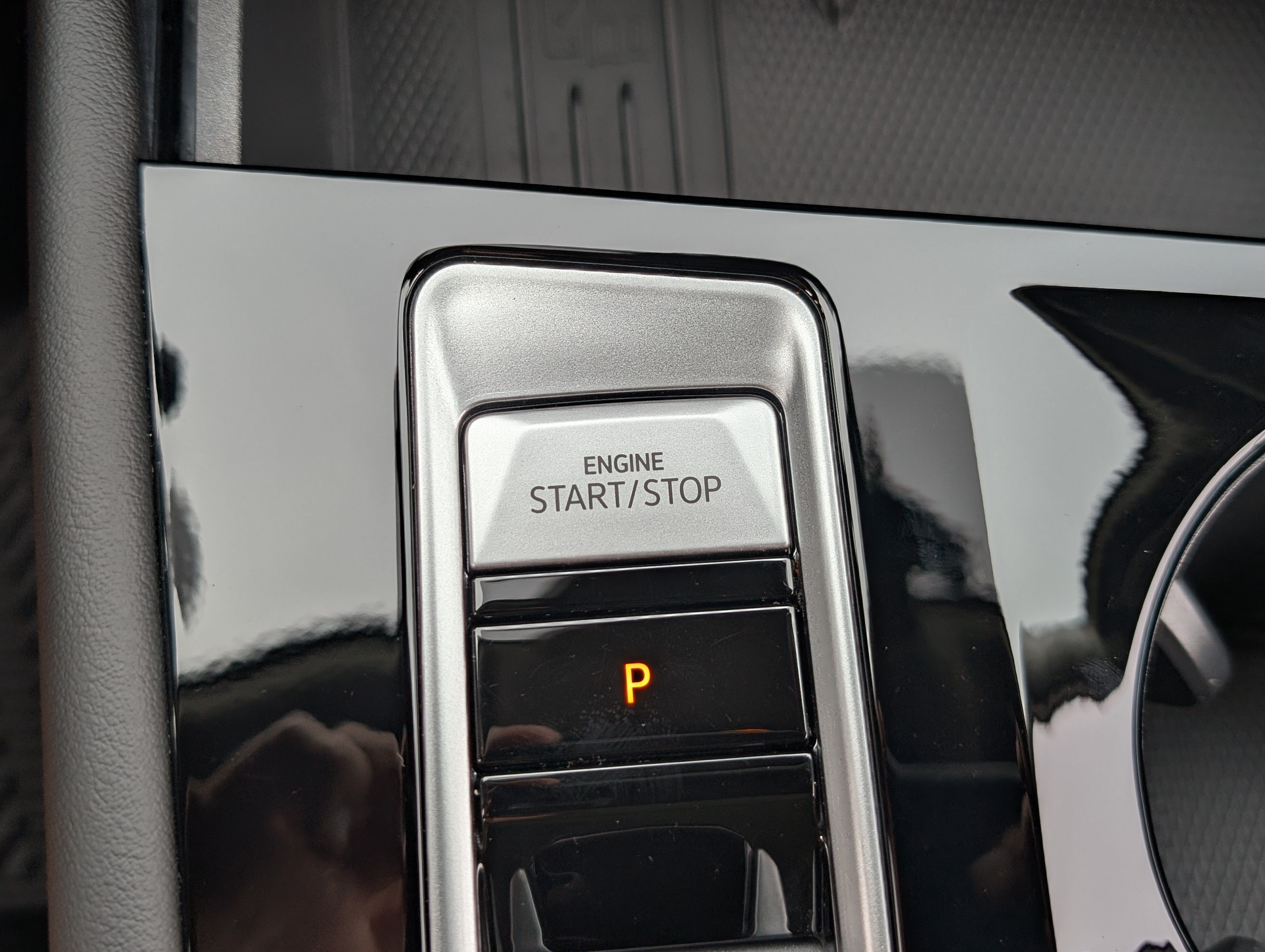 Used 2026 Volkswagen Atlas SEL AWD/4WD image 36