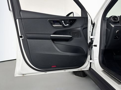 Certified 2025 Mercedes-Benz GLC 300 GLC 300 image 21